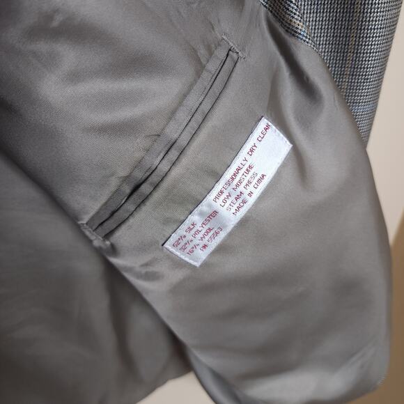 Vintage Dawahares Grey Plaid Three Button Wool/Silk Blazer Size 46L - Picture 9 of 12